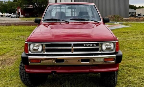 1987 Toyota Pickup 4×4 - Image 11