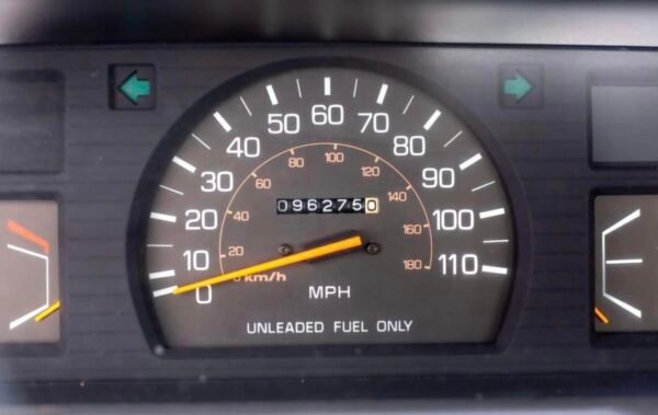 1987 Toyota Pickup 4×4 - Image 4