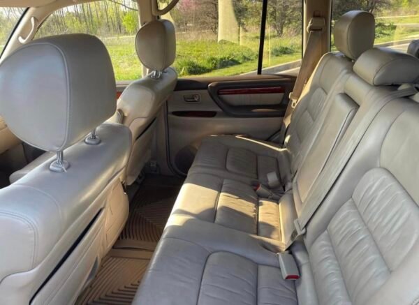 2000 Lexus LX 470 - Image 14