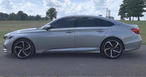 2018 Honda Accord 2.OT Sport - Image 3