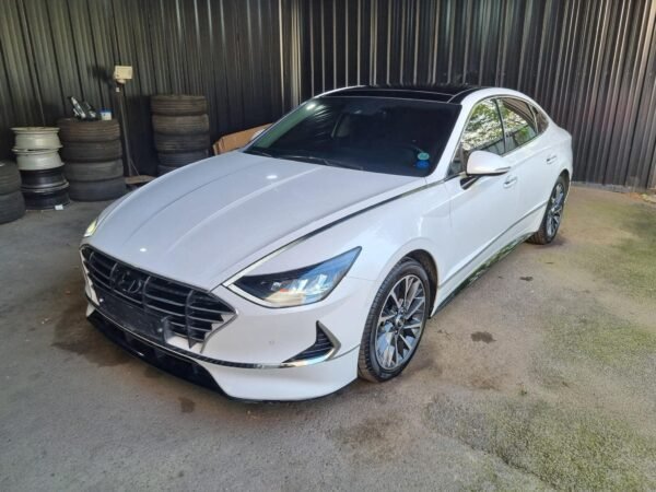 2020 Hyundai Sonata DN8 2.0 - Image 6