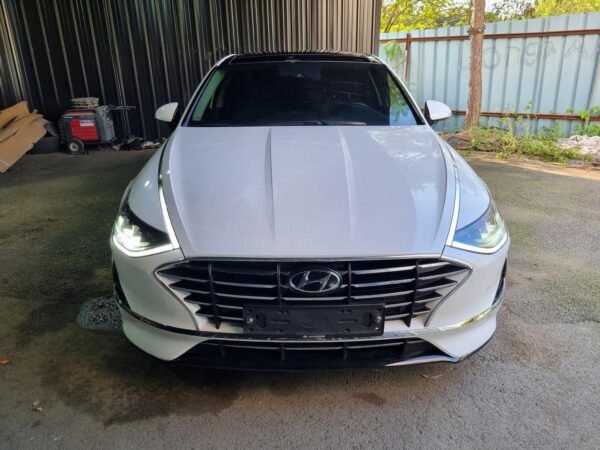 2020 Hyundai Sonata DN8 2.0 - Image 4