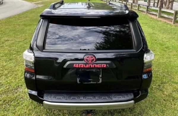 2006 Toyota 4Runner SR5 4×4 - Image 3