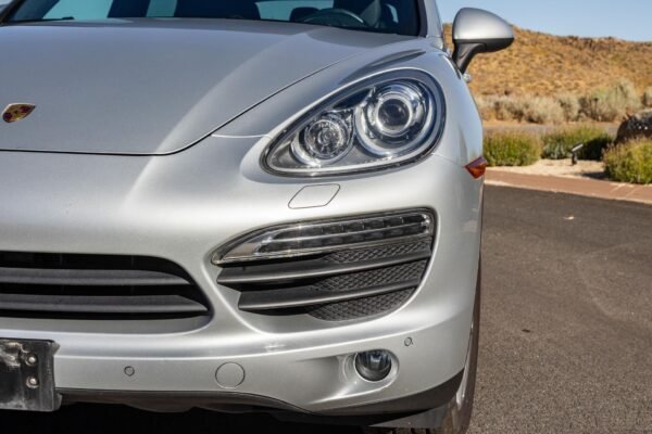 2012 Porsche Cayenne S - Image 18