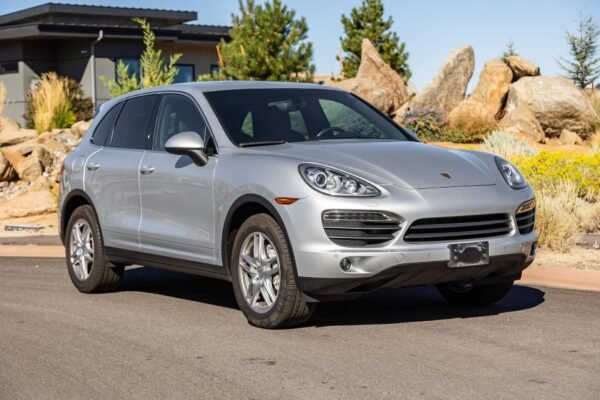 2012 Porsche Cayenne S - Image 7