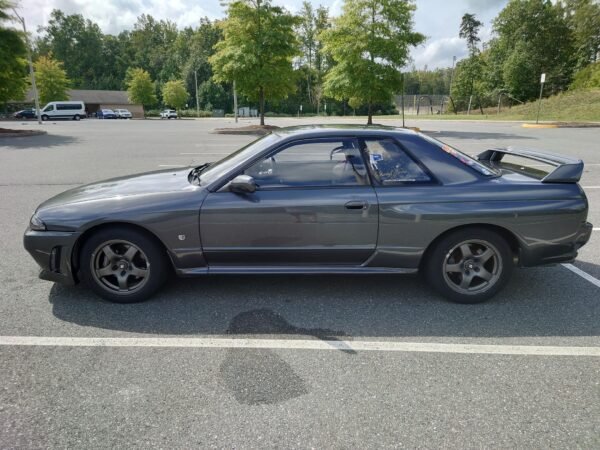 1990 Nissan Skyline GT-R - Image 9