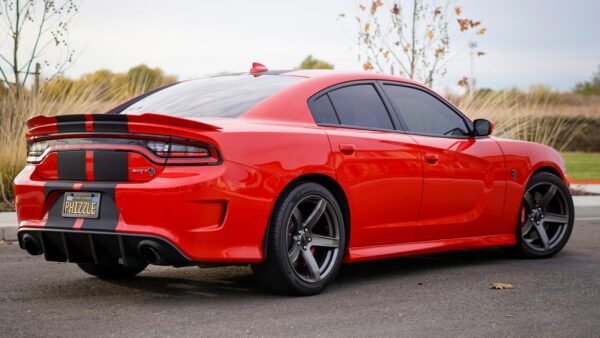 2018 Dodge Charger SRT Hellcat - Image 13
