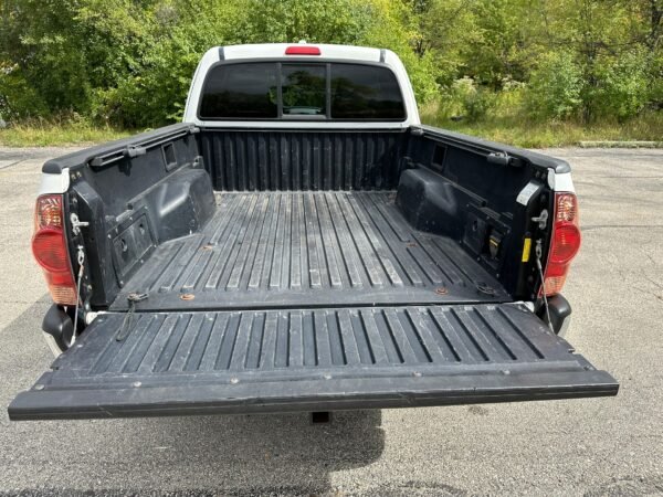 2010 Toyota Tacoma TRD Off-Road Access Cab 4x4 - Image 6