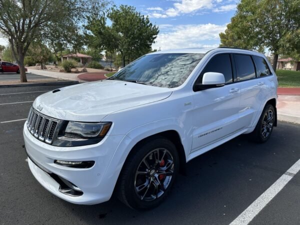 2016 Jeep Grand Cherokee SRT - Image 8