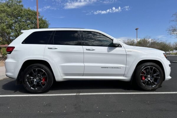 2016 Jeep Grand Cherokee SRT - Image 4