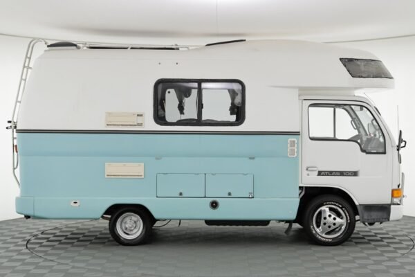 1994 Nissan Atlas 100 Camper - Image 12