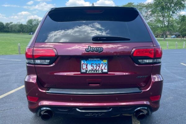 2016 Jeep Grand Cherokee SRT - Image 17