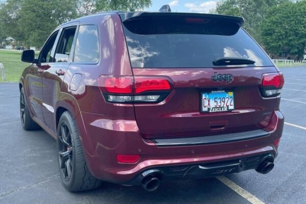 2016 Jeep Grand Cherokee SRT - Image 18