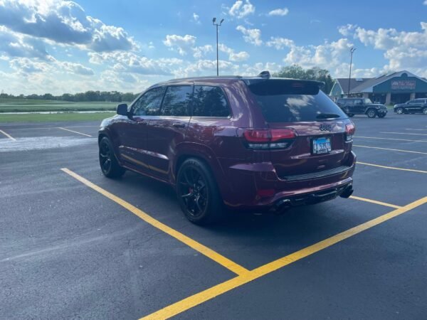 2016 Jeep Grand Cherokee SRT - Image 13