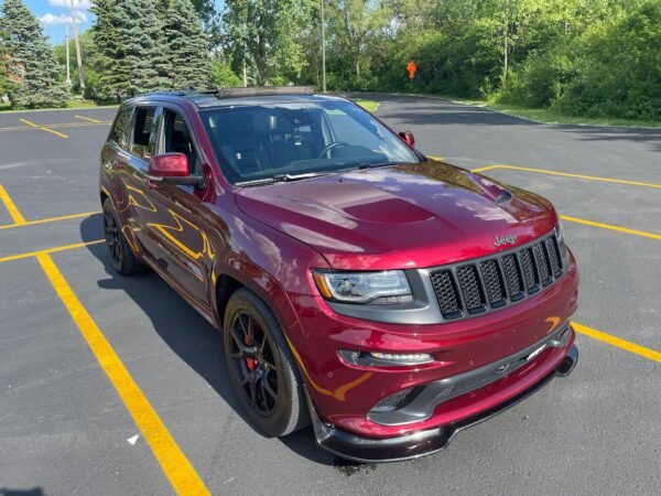 2016 Jeep Grand Cherokee SRT - Image 12