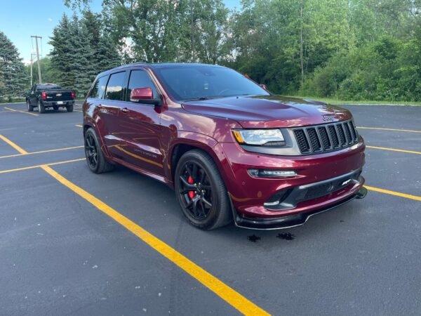 2016 Jeep Grand Cherokee SRT - Image 7