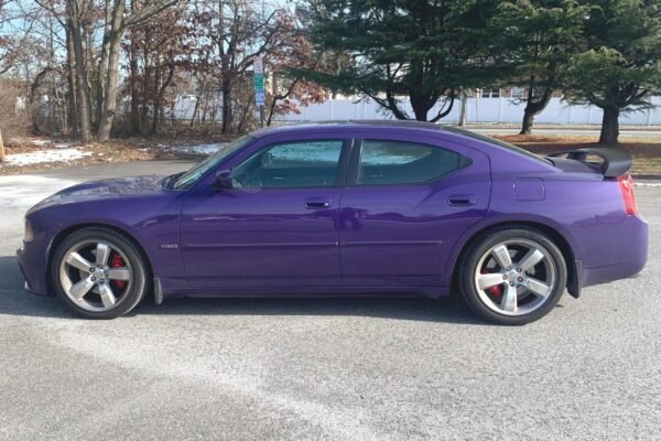 2007 Dodge Charger SRT - Image 8