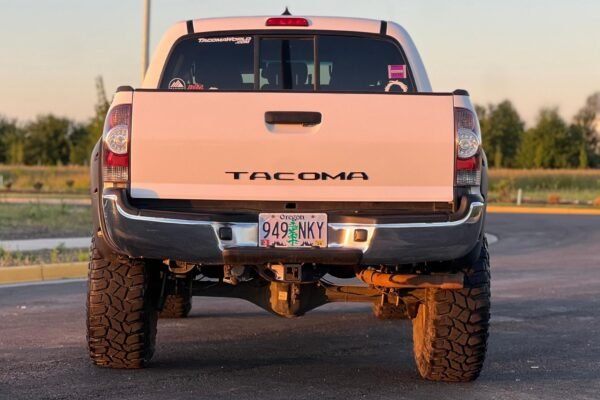 2012 Toyota Tacoma TRD Off-Road Double Cab 4x4 - Image 5