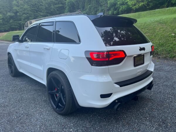 2017 Jeep Grand Cherokee SRT - Image 8