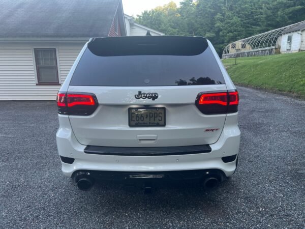 2017 Jeep Grand Cherokee SRT - Image 4