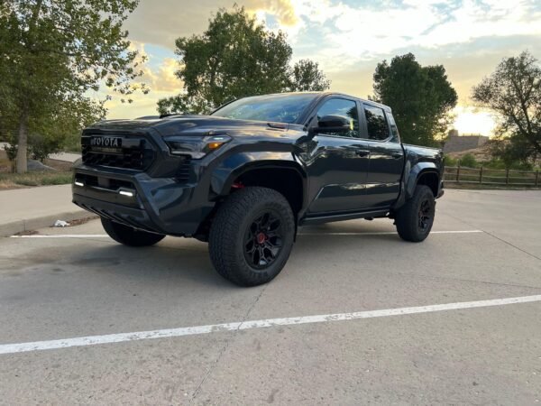 2024 Toyota Tacoma TRD Pro 4x4 Double Cab - Image 9