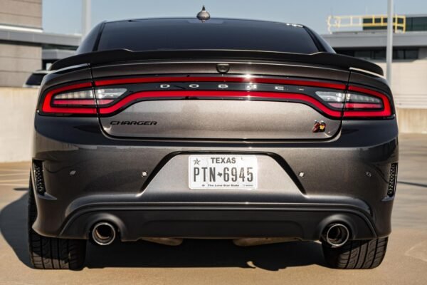 2021 Dodge Charger Scat Pack - Image 5