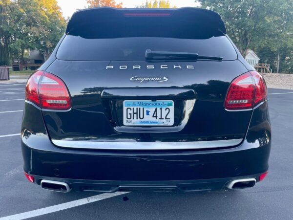 2011 Porsche Cayenne S - Image 21