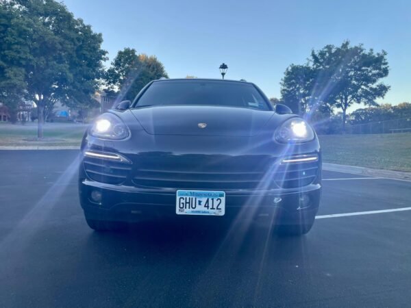2011 Porsche Cayenne S - Image 18