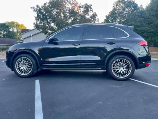 2011 Porsche Cayenne S - Image 7
