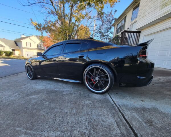 2015 Dodge Charger SRT Hellcat - Image 15