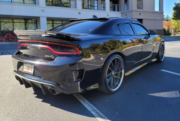 2015 Dodge Charger SRT Hellcat - Image 10