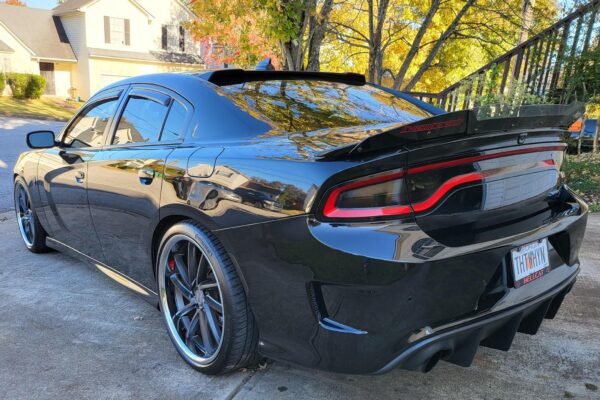 2015 Dodge Charger SRT Hellcat - Image 4