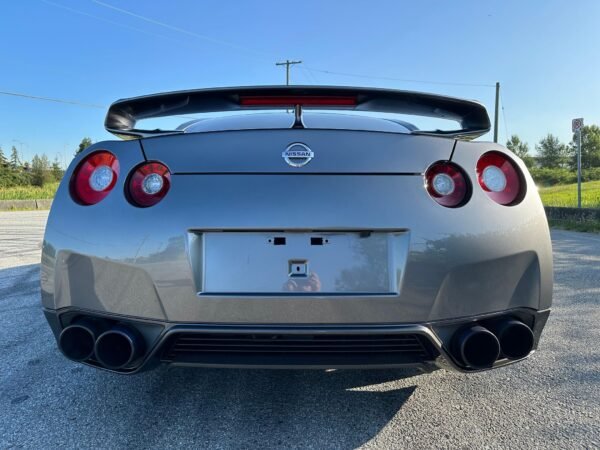 2014 Nissan GT-R Premium - Image 19