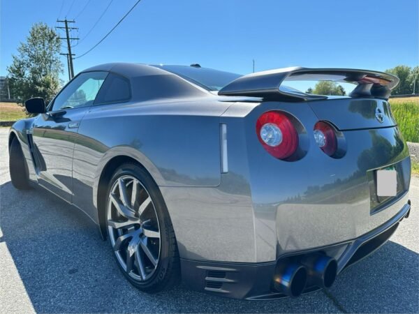 2014 Nissan GT-R Premium - Image 17