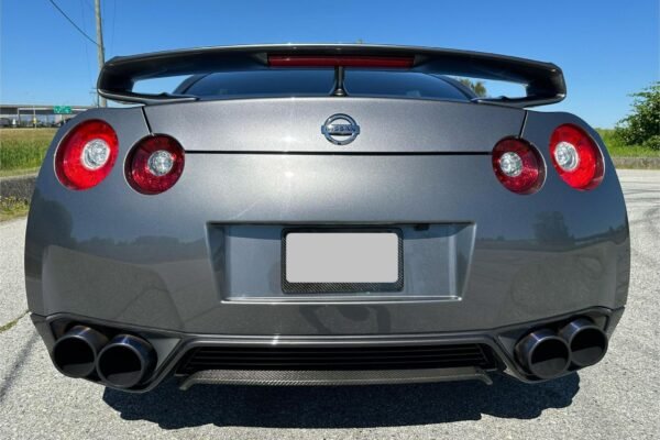 2014 Nissan GT-R Premium - Image 16