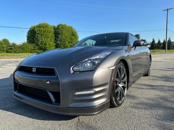 2014 Nissan GT-R Premium - Image 6