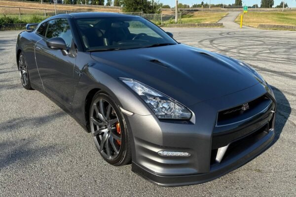2014 Nissan GT-R Premium