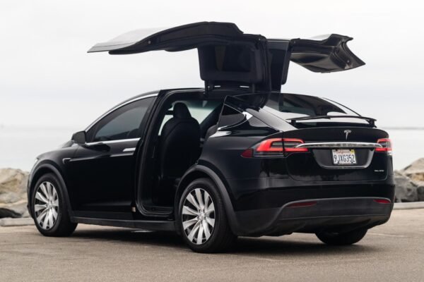 2020 Tesla Model X Long Range Plus - Image 15