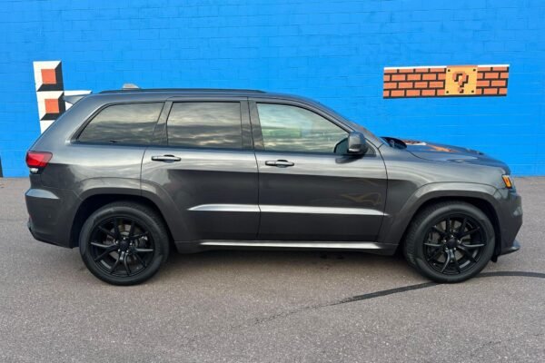 2018 Jeep Grand Cherokee Trackhawk - Image 12