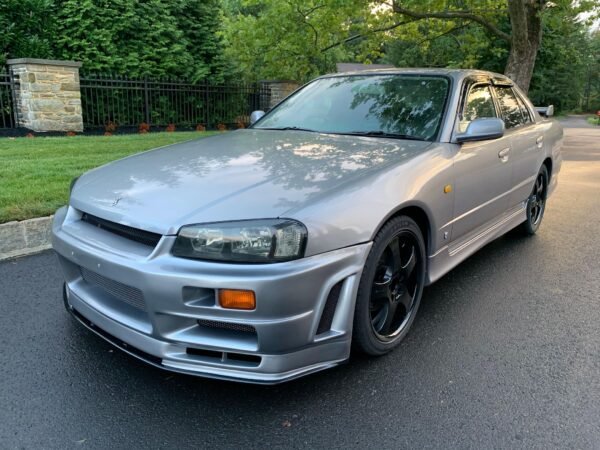 1998 Nissan Skyline 25GT-X Sedan - Image 13