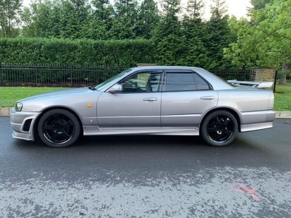 1998 Nissan Skyline 25GT-X Sedan - Image 12
