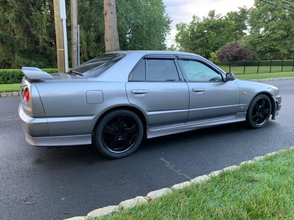 1998 Nissan Skyline 25GT-X Sedan - Image 16