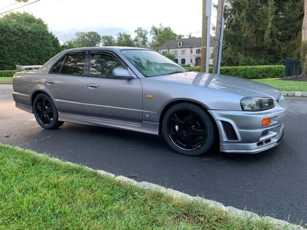 1998 Nissan Skyline 25GT-X Sedan - Image 8