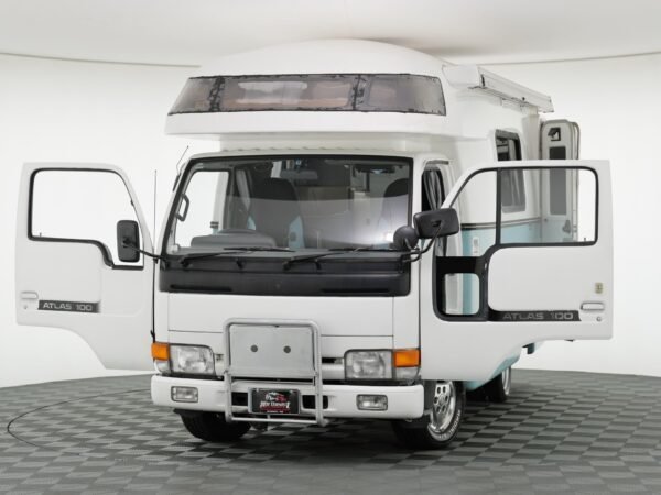 1994 Nissan Atlas 100 Camper - Image 3