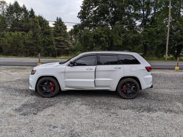 2017 Jeep Grand Cherokee SRT - Image 3