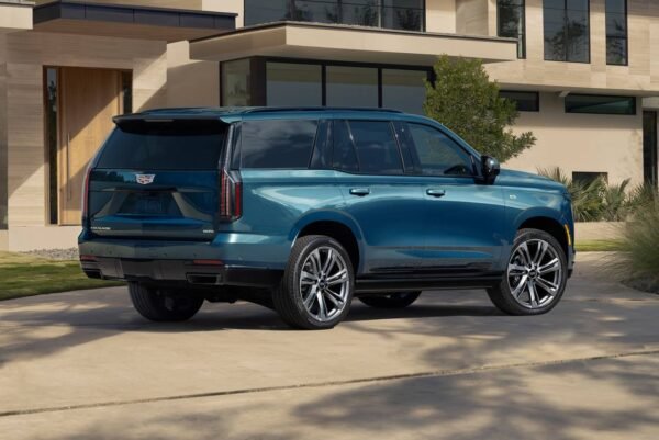 2025 Cadillac Escalade - Image 7