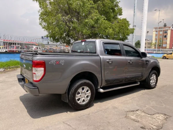 2019 Ford Ranger 3.2 XLS - Image 4