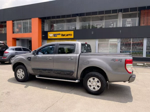 2019 Ford Ranger 3.2 XLS - Image 2