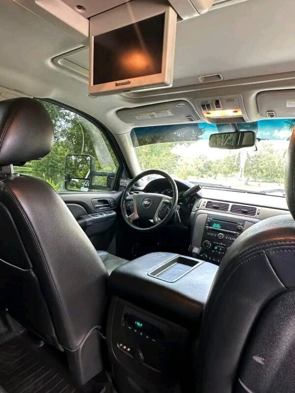 2013 Chevy Silverado LTZ duramax 111k miles. - Image 9