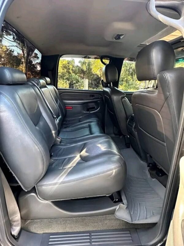 2006 Chevrolet Silverado. Just hit 159k miles - Image 3